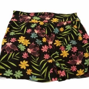 Ladies tropical print shorts